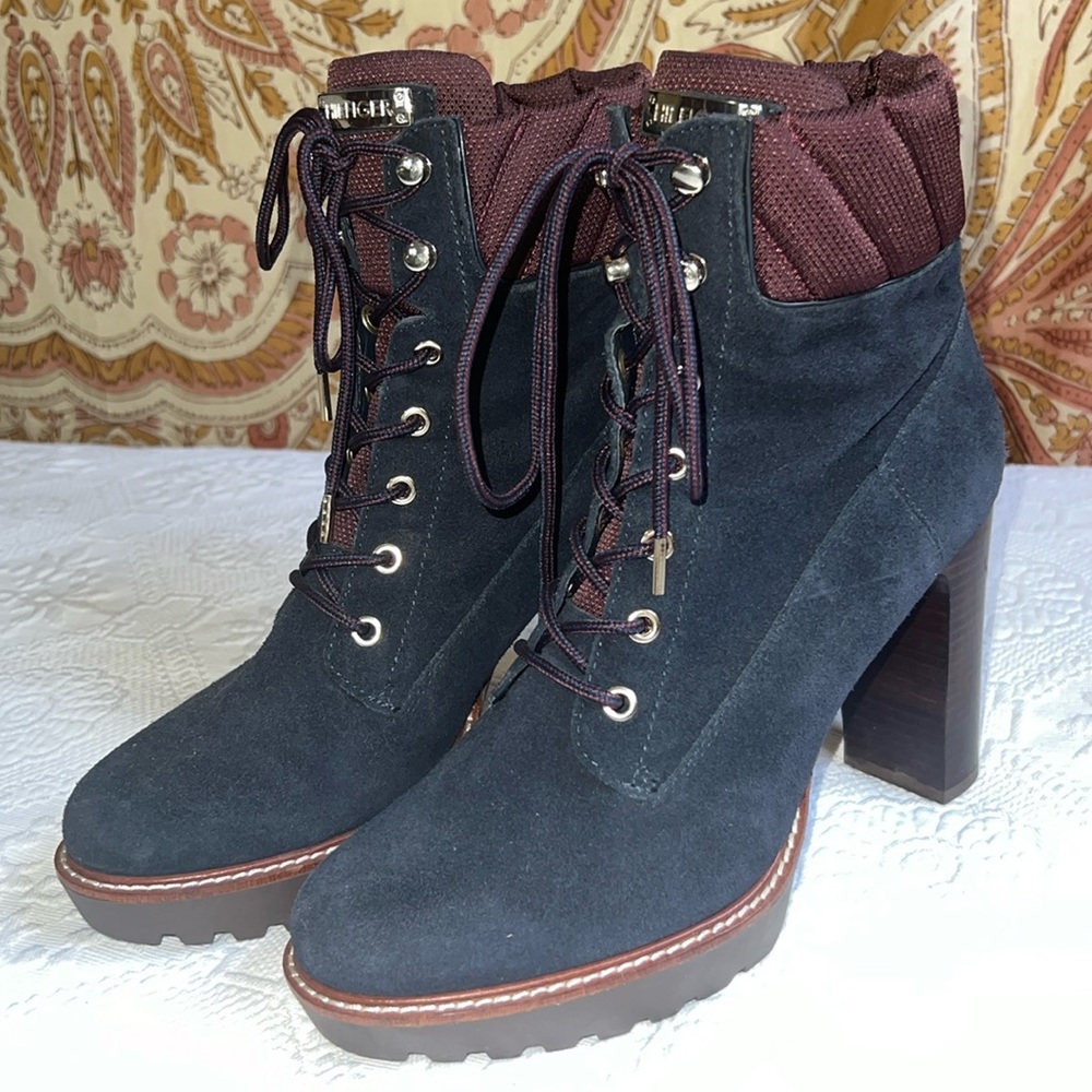 Tommy Hilfiger women’s heeled boots size 9.5
